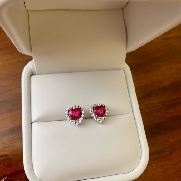 Heart shaped ruby and sterling silver earrings - Picture 13 of 16